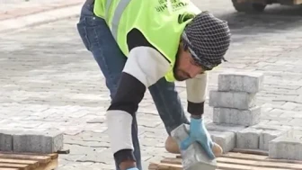 Çivril'de Kızılcasöğüt Mahallesi üst yapı çalışmaları Başladı