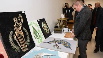 Erzincan'da hükümlü kadınların el emeği ürünleri sergilendi