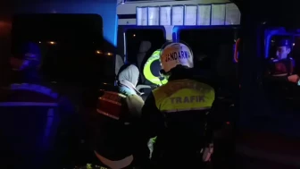 Karasu'da alkollü sürücü direndi, bir diğeri ekiplere tepki gösterdi