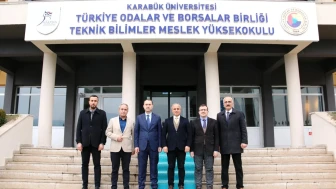 Karabük'te TOBB Teknik Bilimler MYO'da uygulamalı eğitim çalışmaları incelendi