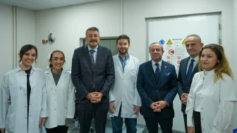 Hakkari’de son teknoloji MR cihazı hizmete alındı