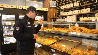 İncirliova zabıtasından yılbaşı öncesi unlu mamul ve alkol denetimi