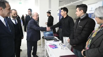 Uşak Üniversitesi'nde Kariyer Günü’25 ile öğrenciler ve firmalar bir araya geldi