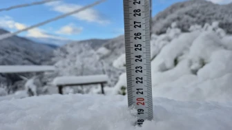 Rize'nin yüksek kesimlerinde kar kalınlığı 1 metreyi aştı