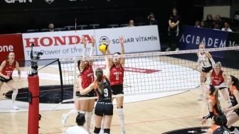 Eczacıbaşı Dynavit Beşiktaş’ı 5 set sonunda mağlup etti