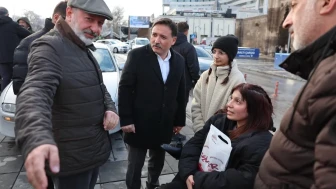 Kayseri'de kar temizleme çalışmaları 24 saat esasına göre devam ediyor