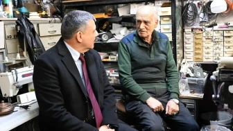 Erzurum Valisi Mustafa Çiftçi Bat Pazarı Çarşısı’nda esnafla bir araya geldi