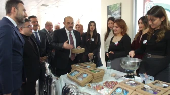 Balıkesir Üniversitesinde öğrenciler 30 projeyi tanıttı