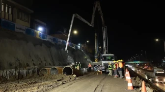 Kocaeli'de büyükşehir ekipleri yeni yıla şantiyelerde çalışarak girdi