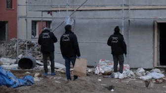 Malatya'da inşaatın çatısından düşen işçi ağır yaralandı