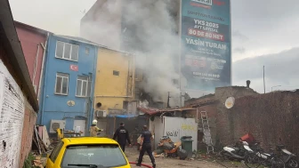 Bursa'nın Gemlik ilçesinde pide imalathanesinde yangın çıktı