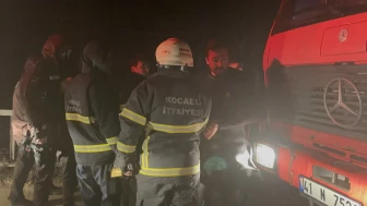 Kocaeli’de çaya uçan otomobildeki baba ve oğlu hayatını kaybetti