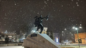 Boluda gece kar yağışıyla şehir merkezi beyaza büründü