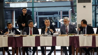 Vali Toros, Mersin'in potansiyelini ve gücünü gazetecilerle paylaştı