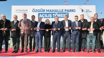 Adana Yüreğir Belediyesi tarafından Özgür Mahallesi'ne yeni park yapıldı