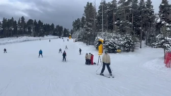 Sarıkamış Kayak Merkezi’nde kristal kar heyecanı kayak severleri cezbediyor