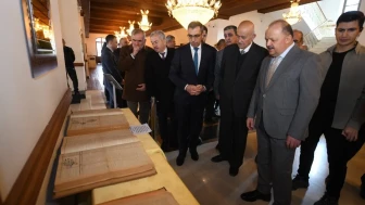 Kastamonu'da gazetelerle tarihe ışık tutan sergi kapılarını açtı