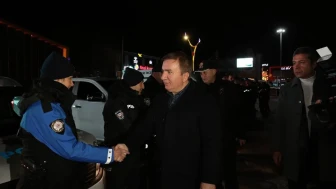 vali Aydoğdu yılbaşı gecesi emniyet güçlerini ziyaret etti