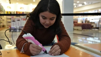 Keçiören Belediyesi’nden öğrencilere teknoloji dolu karne şenliği