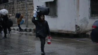 Halep'te SDG'ye verilen süre doldu, sivillerin tahliyesi devam ediyor