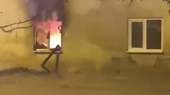 Bursa'nın İnegöl ilçesinde 2 katlı evde çıkan yangın kontrol altına alındı