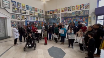 Karabük'ün Safranbolu ilçesinde 41 yıllık öğretmen Yüksel Taş emekliye ayrıldı