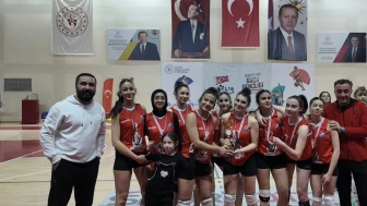 Kayseri Yıldız Kızlar Voleybol Süper Ligi final maçları ile tamamlandı