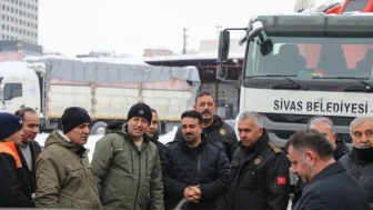 Sivas’ta kar kütleleri sundurmaları çökertti, Başkan Uzun inceleme yaptı