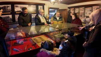 Minik öğrenciler Kocaeli'nin basın tarihini öğrendi