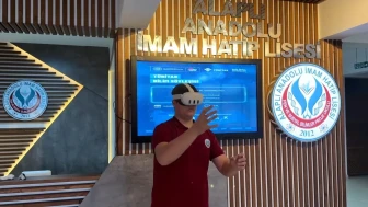Alaplı İmam Hatip Lisesi’nde matematik dersi sanal gerçeklik teknolojisiyle daha etkileşimli hale geldi