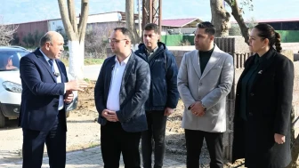 Manisa'nın Sarıgöl ilçesinde Aşağı Koçaklar mezarlığının çevre duvarı yenilendi