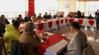 Kütahya'da DPÜ Rektörü Kızıltoprak gazetecilerle buluştu