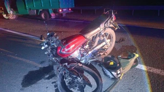 Giresun'da kamyonet ile motosiklet çarpıştı, 2 kişi hayatını kaybetti