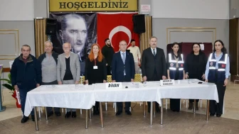 Manisa'da 23 yıllık başkan seçimi rakibi Murat Ateşbudak'a karşı kaybetti