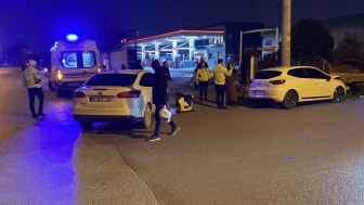 Bursa’da otomobilin savrulup kamyonete çarptığı kazada 2 kişi yaralandı