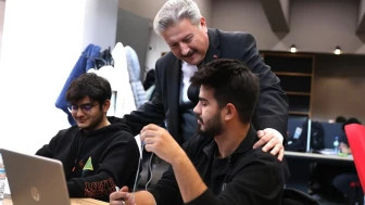 Melikgazi’de akıl küpü kütüphaneleri yarıyıl tatilinde öğrencilerle dolup taşıyor