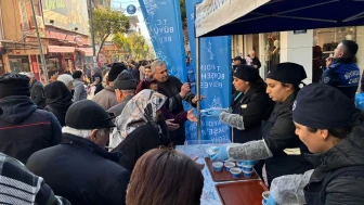 Aydın Büyükşehir Belediyesi Miraç Kandili’nde helva hayrı yaptı