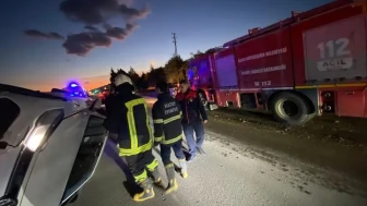 Kırıkhan'da takla atan otomobilin sürücüsü itfaiye tarafından kurtarıldı