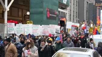 New York’ta binlerce kişi Venezuela için yürüyüş düzenledi