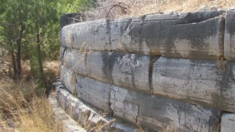 Kuşadası'nda Pygela antik kentine ait nekropol alanı arkeolojik sit alanı ilan edildi