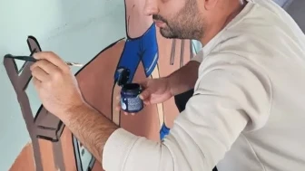 Besni’de öğretmenler okulu sanat galerisine dönüştürdü