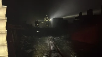 Kocaeli’de metal işleme atölyesinde çıkan yangın itfaiye ekipleri tarafından söndürüldü