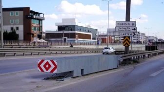 Kocaeli'de D-100 kara yolundaki riskli kavşaklara çarpışma yastığı yerleştirildi