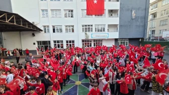 Samsun’da 253 bin öğrenci Bayrak Sevgisi temasıyla ders başı yaptı