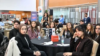 Antalya'da gençler yerel gençlik forumunda bir araya geldi