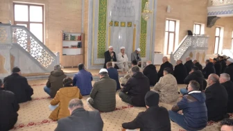 Bulanık'ta deprem şehitleri için mevlid programı düzenlendi