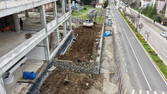 Başiskele'de çocuk kütüphanesi ve oyuncak müzesi inşaatı devam ediyor