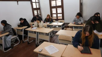 Uşak Belediyesi öğrencilere ücretsiz üniversite sınavı hazırlık kursu veriyor