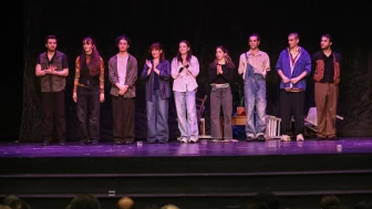 Bursa'da Tanpınar'ın eserleri 'Üç Nefeslik Rüya' ile sahnelendi