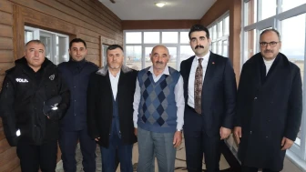 Tomarza Kaymakamı şehit babası ve Kıbrıs gazisini ziyaret etti